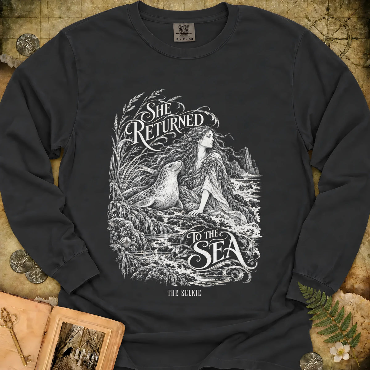 She Returned To The Sea Long Sleeve T-Shirt - Black