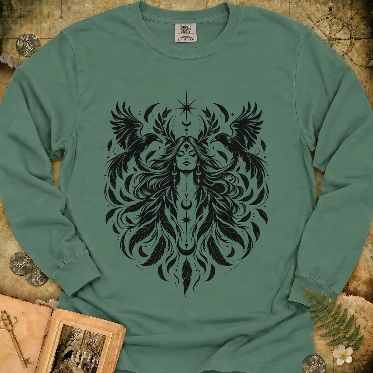 Raven Goddess Long Sleeve T-Shirt - Light Green