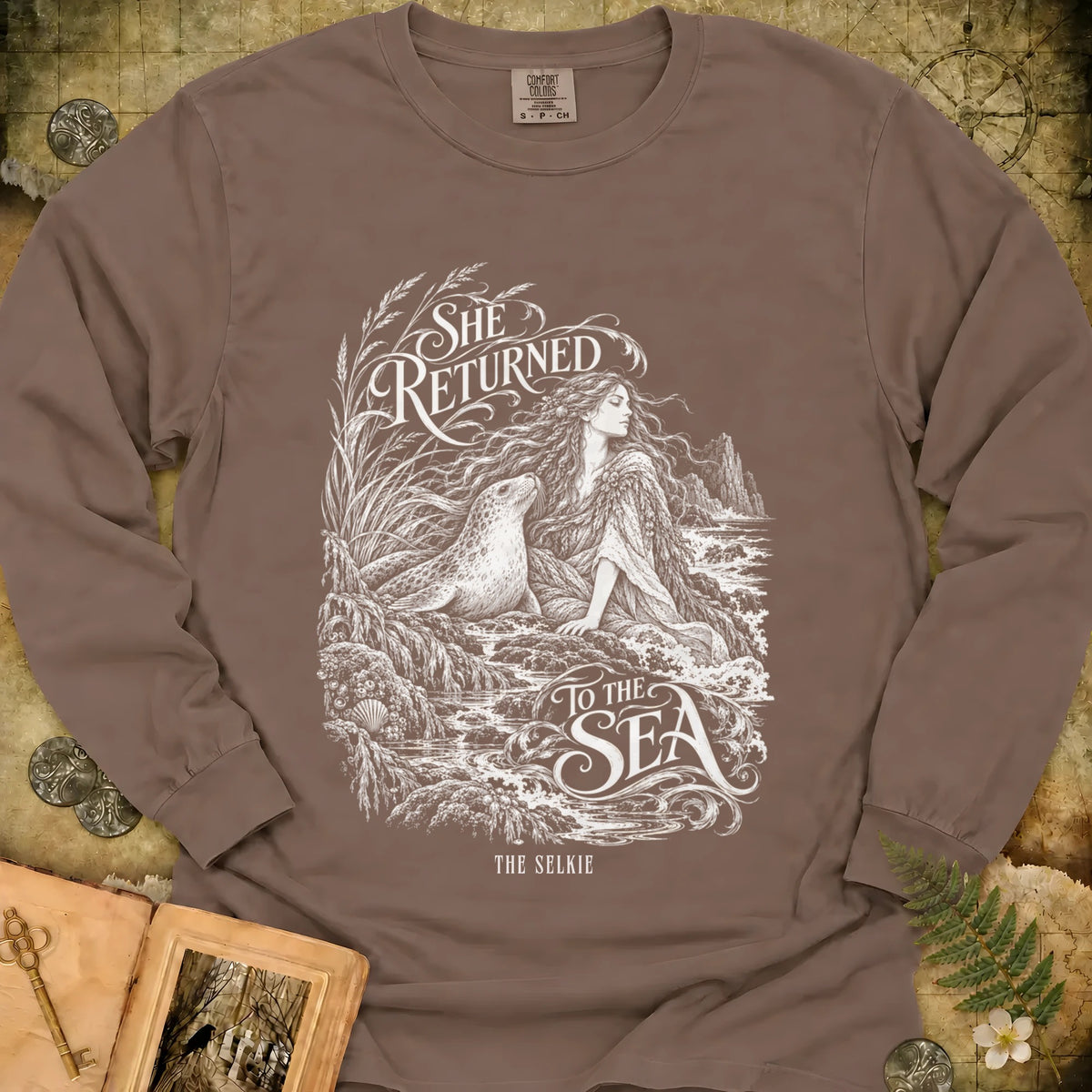 She Returned To The Sea Long Sleeve T-Shirt - Espresso