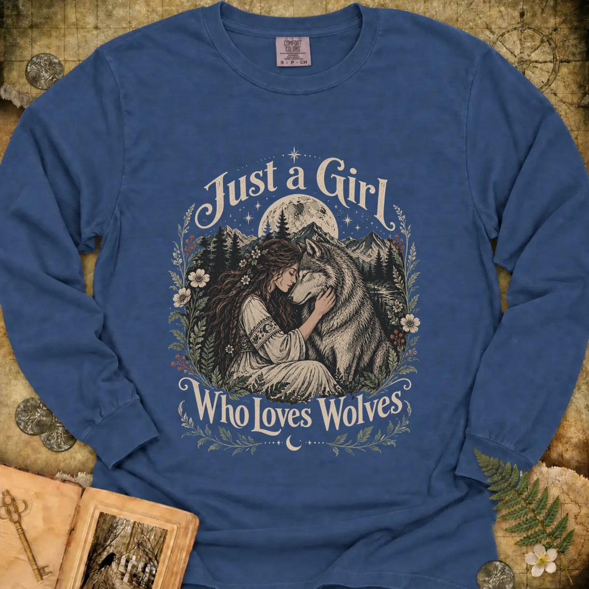 Just a Girl Who Loves Wolves Long Sleeve T-Shirt