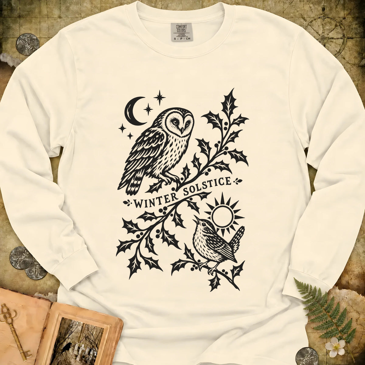 Winter Solstice Holly Linocut Emblem Long Sleeve T-Shirt - Ivory
